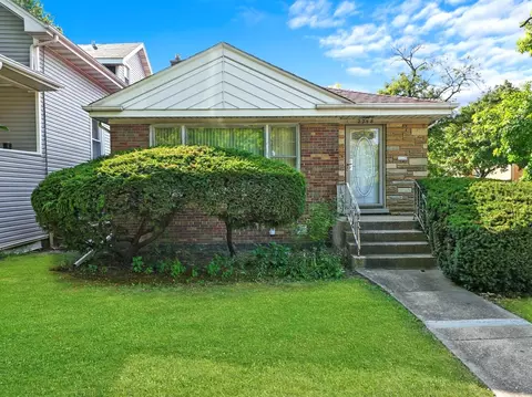 2758 N Newcastle Ave, Chicago, IL 60707