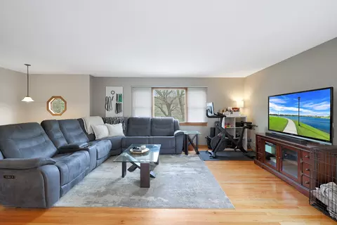 Living - 4215 Sweitzer Rd, Algonquin, IL 60102 photo 1 of 3