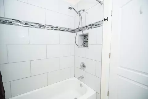 Bath - 154 W 74th St, Chicago, IL 60621 photo 1 of 5