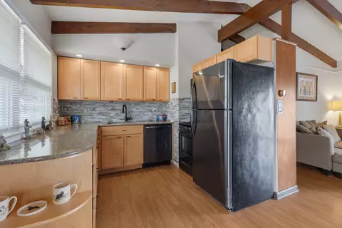 Kitchen - 801 Barbara Ln, Mchenry, IL 60051 photo 2 of 2