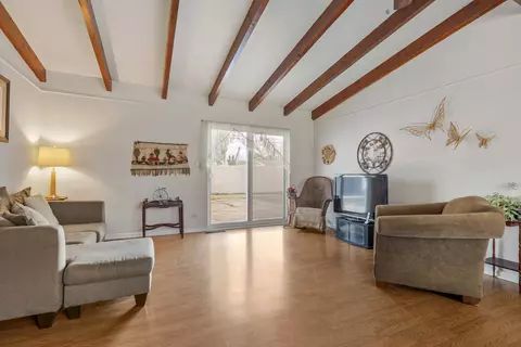 Living - 801 Barbara Ln, Mchenry, IL 60051 photo 2 of 2