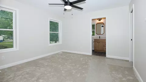 512 E Walnut St, Hudson, IL 61748 photo 22