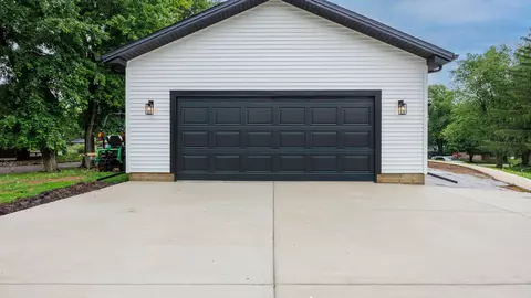 512 E Walnut St, Hudson, IL 61748 photo 56