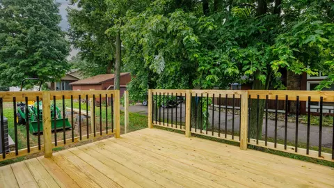 512 E Walnut St, Hudson, IL 61748 photo 18