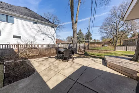 736 Willow Rd, Naperville, IL 60540 photo 31