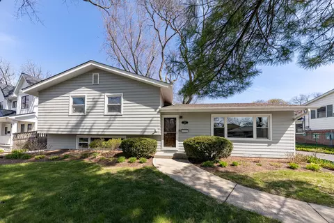 736 Willow Rd, Naperville, IL 60540 photo 41