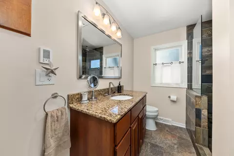736 Willow Rd, Naperville, IL 60540 photo 13
