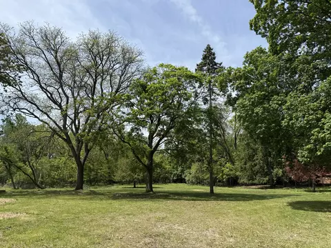 737 Becker Rd, Glenview, IL 60025 photo 9