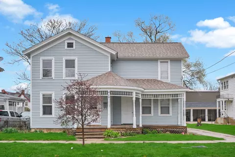 418 E Benton St, Aurora, IL 60505