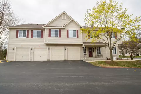 627 Windsor Dr #5A, Fox Lake, IL 60020