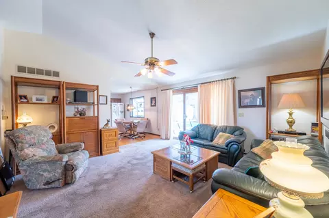 Living - 348 Apple St, Dixon, IL 61021 photo 1 of 3