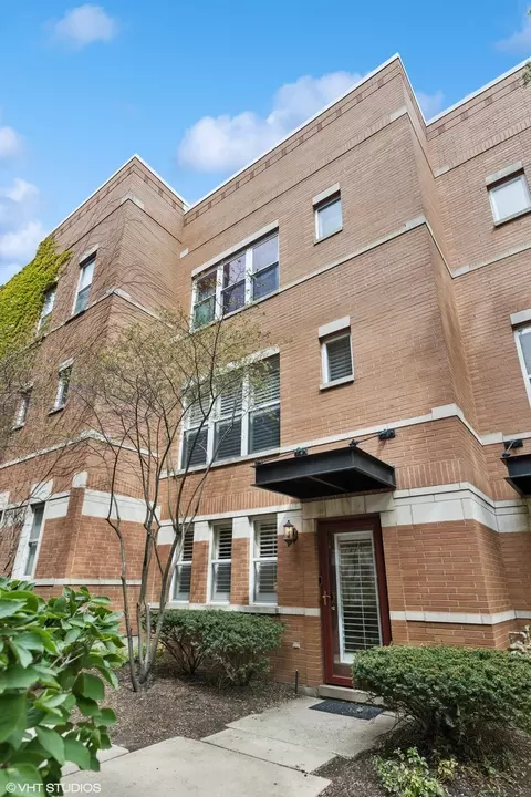 521 Chicago Ave #D, Evanston, IL 60202