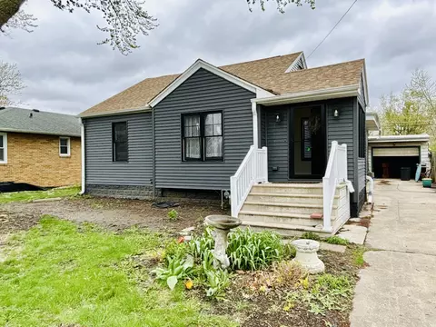 1446 W Lafayette St, Ottawa, IL 61350