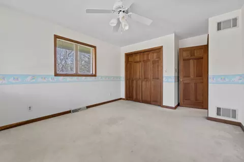 Bedroom - 705 Briar Ln, Morris, IL 60450 photo 6 of 8