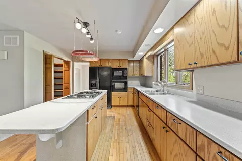 Kitchen - 705 Briar Ln, Morris, IL 60450 photo 3 of 6
