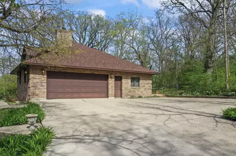 Exterior - 705 Briar Ln, Morris, IL 60450 photo 7 of 10