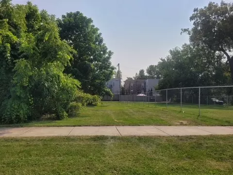 533 W 62nd St, Chicago, IL 60621