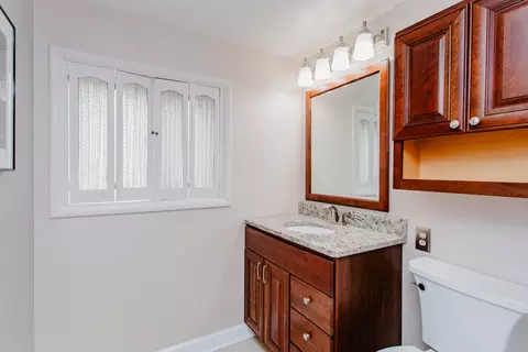 1685 Kent Rd, Hoffman Estates, IL 60169 photo 24