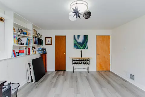 1685 Kent Rd, Hoffman Estates, IL 60169 photo 22