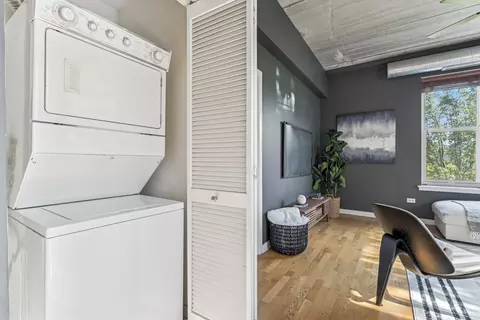 Other - 1228 W Monroe St #301, Chicago, IL 60607 photo 3 of 3