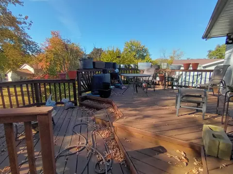 Exterior - 303 Victoria Dr, Normal, IL 61761 photo 15 of 17
