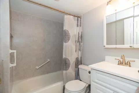 1485 Devonshire Ln, Hoffman Estates, IL 60169 photo 20
