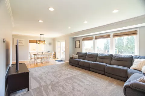 1485 Devonshire Ln, Hoffman Estates, IL 60169 photo 3