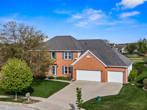 1 Turtleback Ct, Bloomington, IL 61705 photo 3
