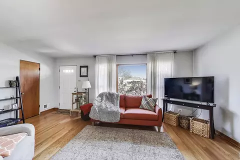 2717 Maple Ave, Brookfield, IL 60513 photo 2