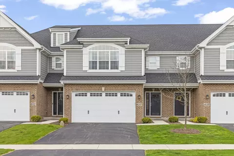 633 Bourbon Ct, Naperville, IL 60565