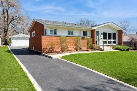 1106 60th St, Downers Grove, IL 60516