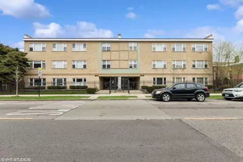 2642 W Foster Ave #304, Chicago, IL 60625