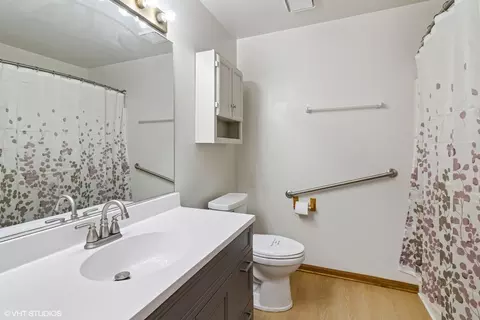 Bath - 2360 South St #E, Elgin, IL 60123 photo 1 of 1