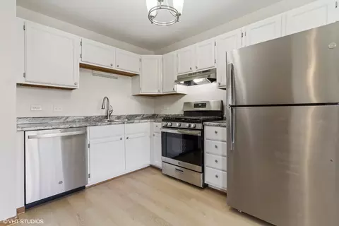Kitchen - 2360 South St #E, Elgin, IL 60123 photo 3 of 3