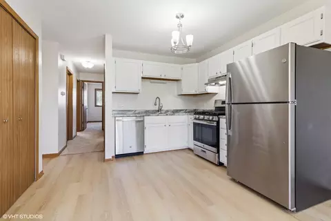 Kitchen - 2360 South St #E, Elgin, IL 60123 photo 2 of 3