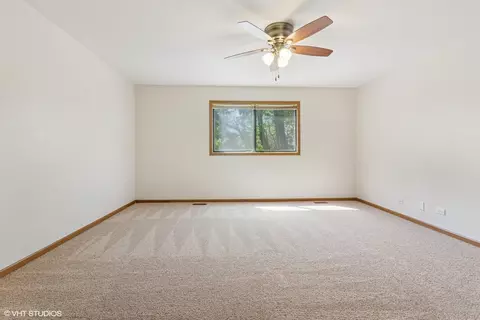 Bedroom - 2360 South St #E, Elgin, IL 60123 photo 1 of 4