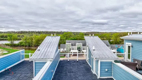 View/Area - 41 Waterside Way #E, Ottawa, IL 61350 photo 6 of 6