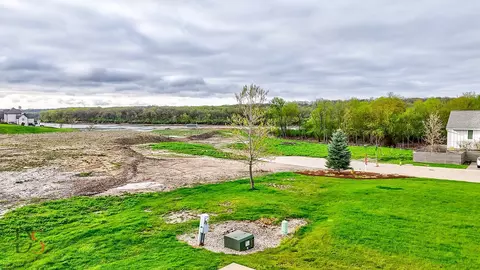 Other - 41 Waterside Way #E, Ottawa, IL 61350 photo 4 of 11