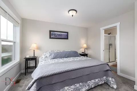 Bedroom - 41 Waterside Way #E, Ottawa, IL 61350 photo 2 of 2