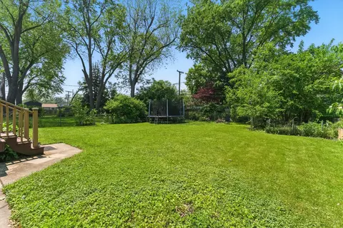 Exterior - 1609 Meadow Ln, Mchenry, IL 60050 photo 8 of 8