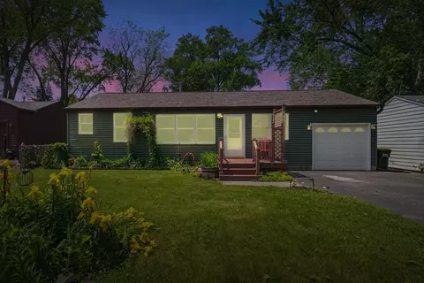 Exterior - 1609 Meadow Ln, Mchenry, IL 60050 photo 2 of 8