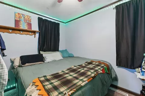 Bedroom - 1609 Meadow Ln, Mchenry, IL 60050 photo 1 of 2