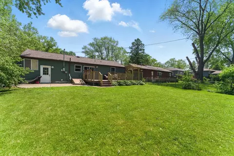 Exterior - 1609 Meadow Ln, Mchenry, IL 60050 photo 7 of 8