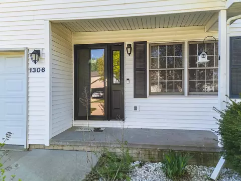 1306 Beacon Hill Ct, Normal, IL 61761 photo 36
