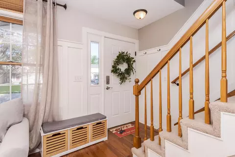 1306 Beacon Hill Ct, Normal, IL 61761 photo 8