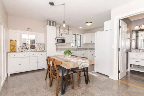 1306 Beacon Hill Ct, Normal, IL 61761 photo 11