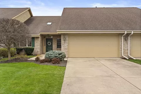 1520 Doral Dr, Schererville, IN 46375