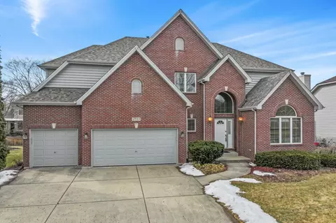 2723 Willow Ridge Dr, Naperville, IL 60564