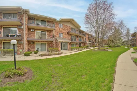 5326 Waterbury Ln #1003A, Crestwood, IL 60418