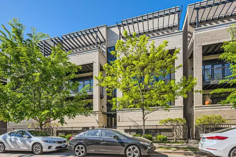 1350 W Walton St #1W, Chicago, IL 60642